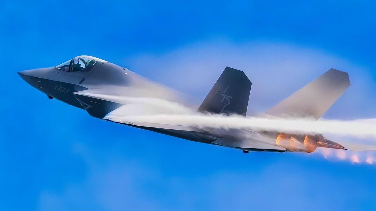 Akankah Ada yang Membeli J-35A? Ambisi Global China dan Tantangan Menyaingi F-35