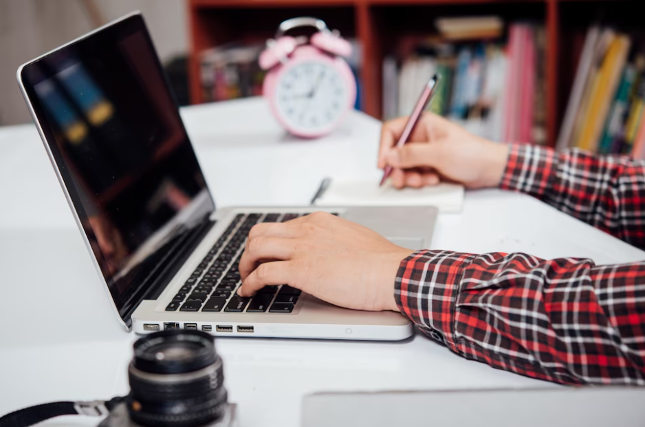 Siap-siap Setelah Lebaran Pegawai Swasta dan ASN WFH 1 Hari dalam Seminggu, Efektifkah Kebijakan Ini Demi Hemat Konsumsi BBM?