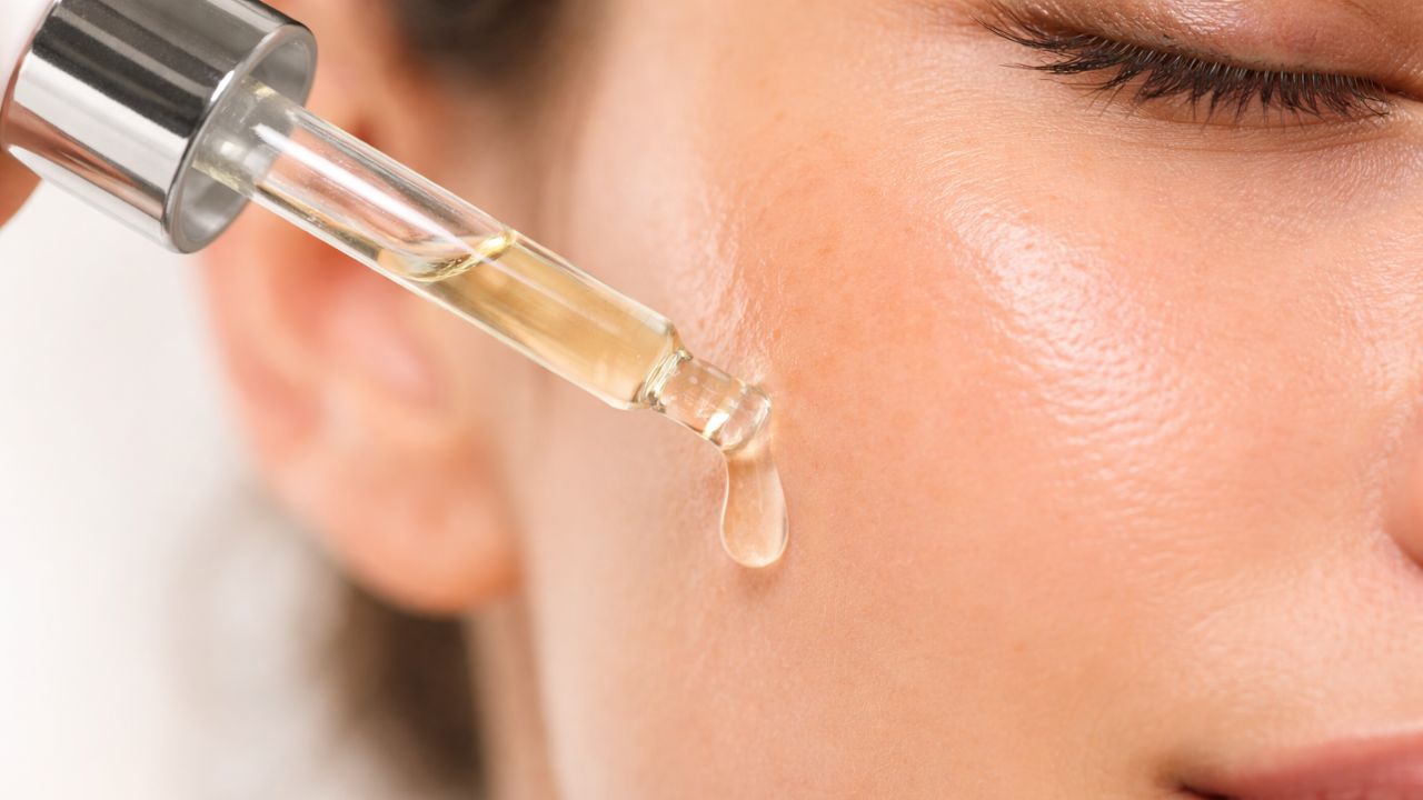 Vitamin C Ini Disebut 38 Kali Lebih Efektif Menyerap ke Kulit, Benarkah Lebih Ampuh?