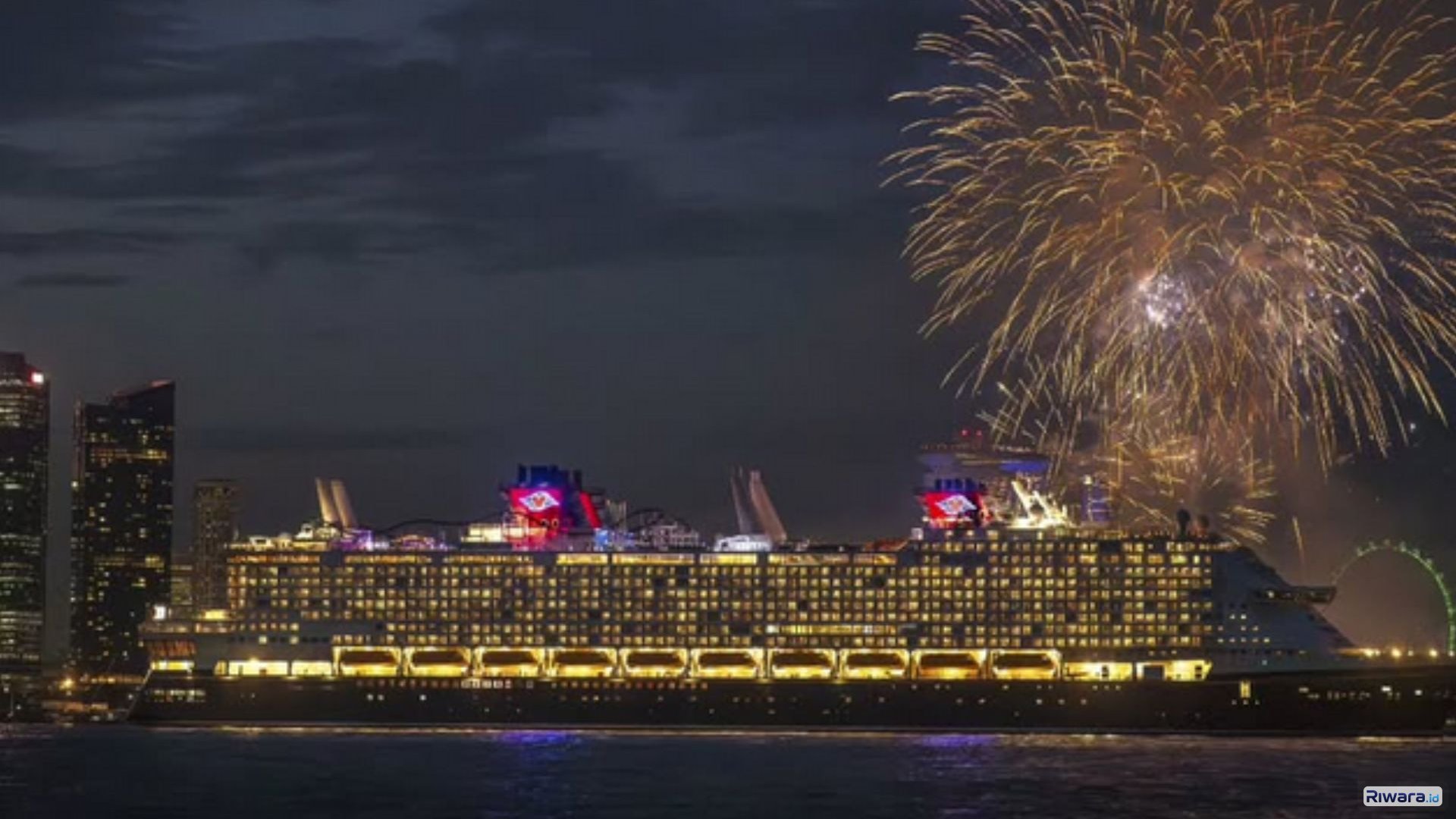 Viral! Robert Downey Jr Resmikan Kapal Pesiar Disney Adventure di Singapura, Kapasitasnya 6.700 Penumpang