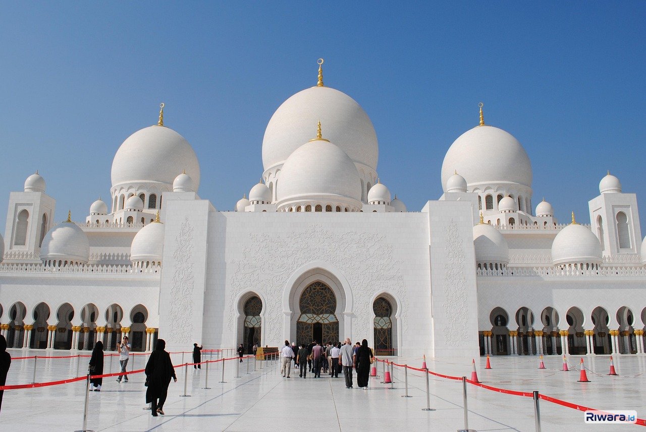 Ilustrasi - Kemenag Menyiapkan 6.859 Masjid Sebagai Tempat Singgah untuk Pemudik Lebaran 2026