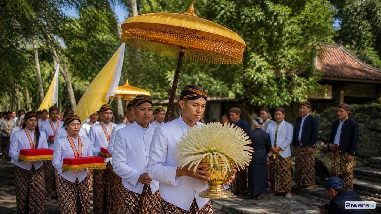 Ritual Wijayakusuma Kembali Digelar di Cilacap, Ratusan Kerabat Keraton Surakarta Jalani Prosesi Langka