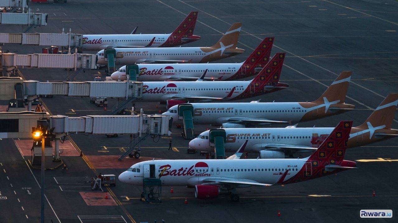 Dampak Erupsi Gunung Anak Krakatau, Belasan Jadwal Penerbangan di Bandara Juanda Surabaya Terganggu