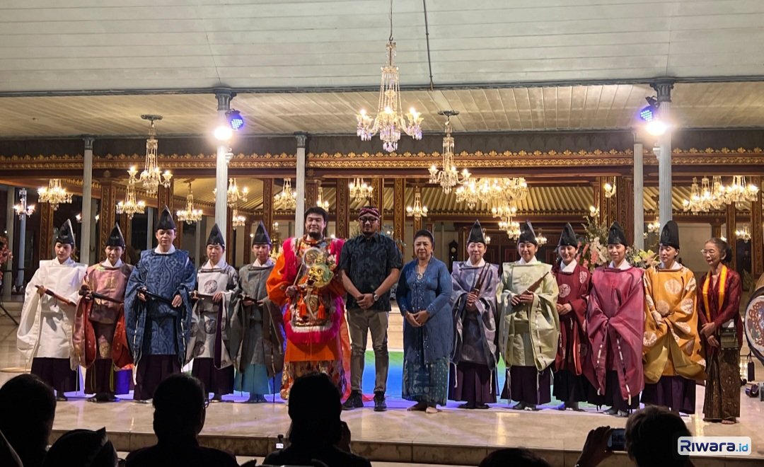 PB XIV Hangabehi Menghadiri Acara Diplomasi Budaya Karaton Surakarta Hadiningrat dengan Kerajaan Jepang