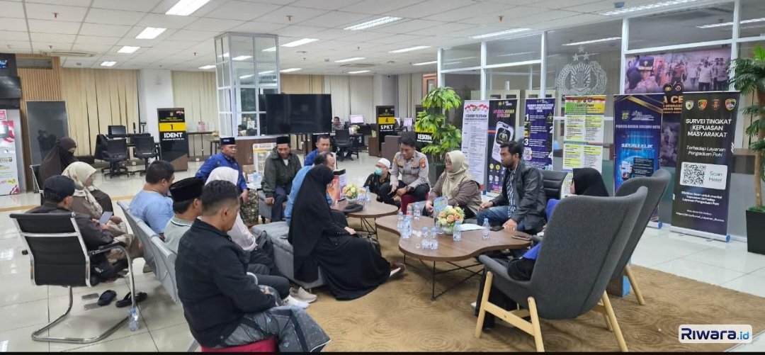 Kemenhaj Blokir Akses Akun SISKOPATUH 2 Biro Travel yang Melanggar SOP, Jemaah Diimbau Waspada