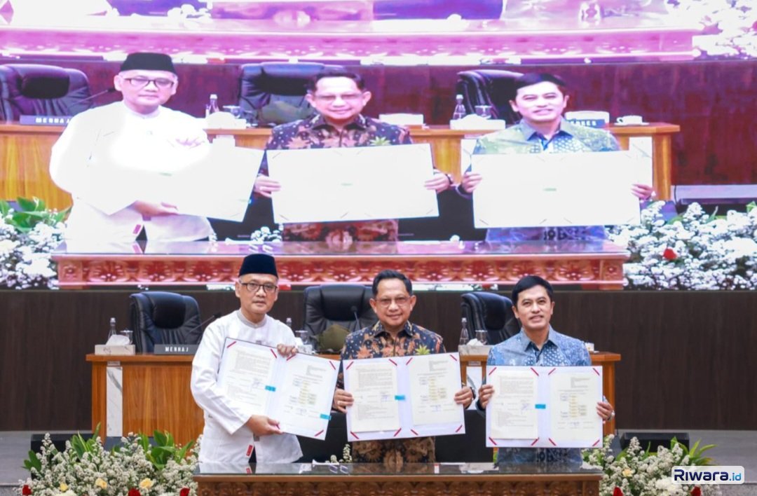 Teken SEB Digitalisasi Layanan Haji, Kemenkes Usulkan Tarif MCU dan Vaksinasi untuk Jemaah