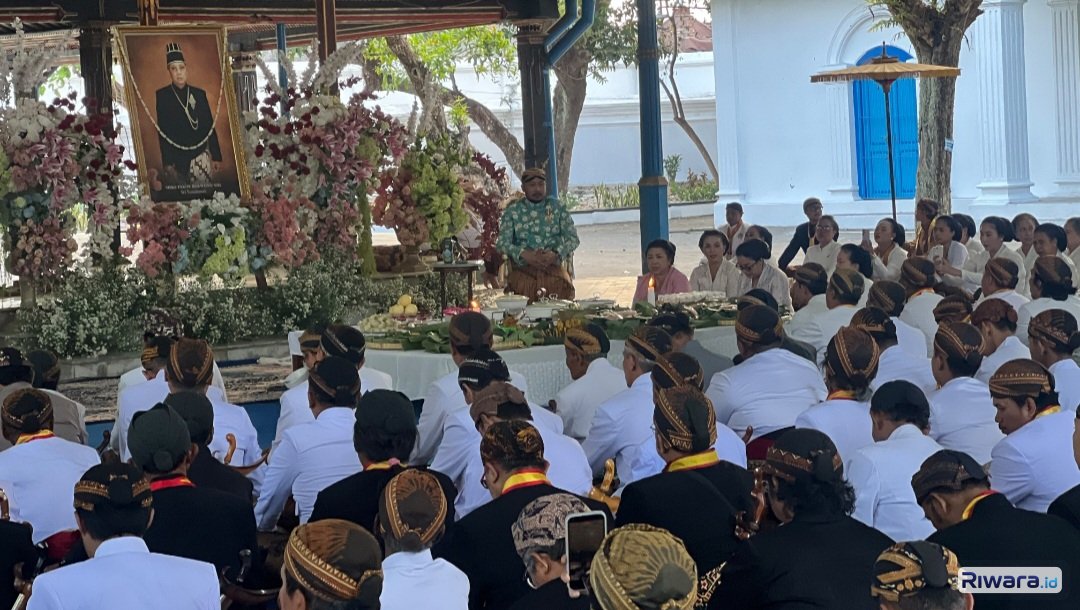 PB XIV Pimpin Acara Peringatan Satu Tahun Wafat PB XIII